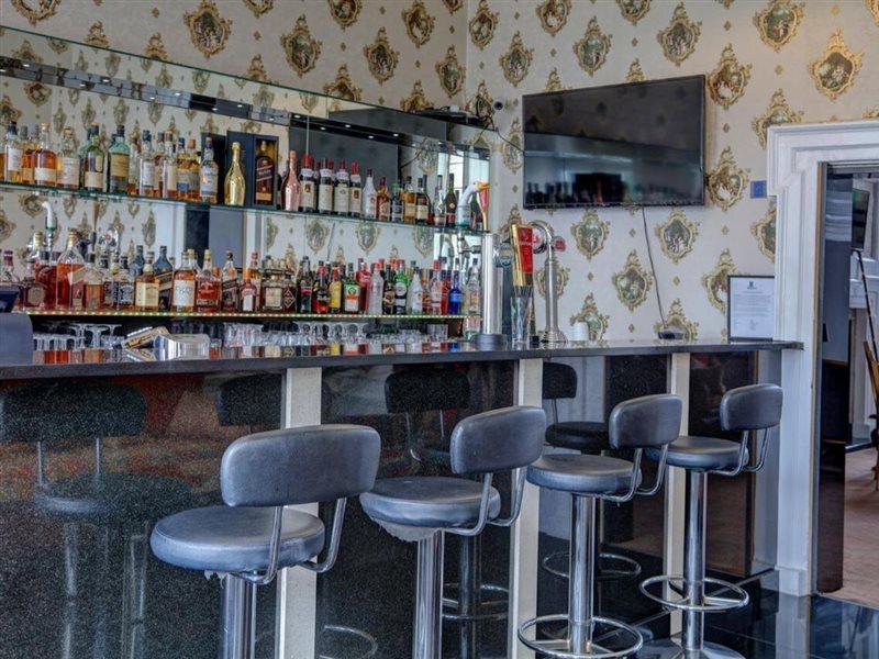 Baylis House Hotel سلوف المظهر الخارجي الصورة