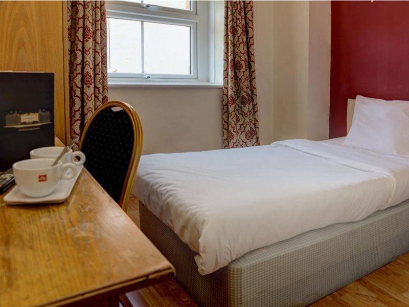Baylis House Hotel سلوف المظهر الخارجي الصورة