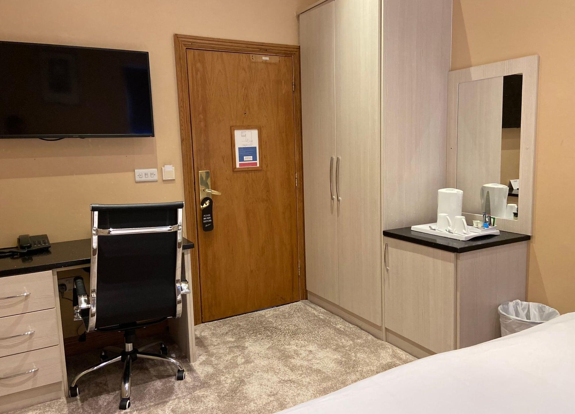 Baylis House Hotel سلوف المظهر الخارجي الصورة