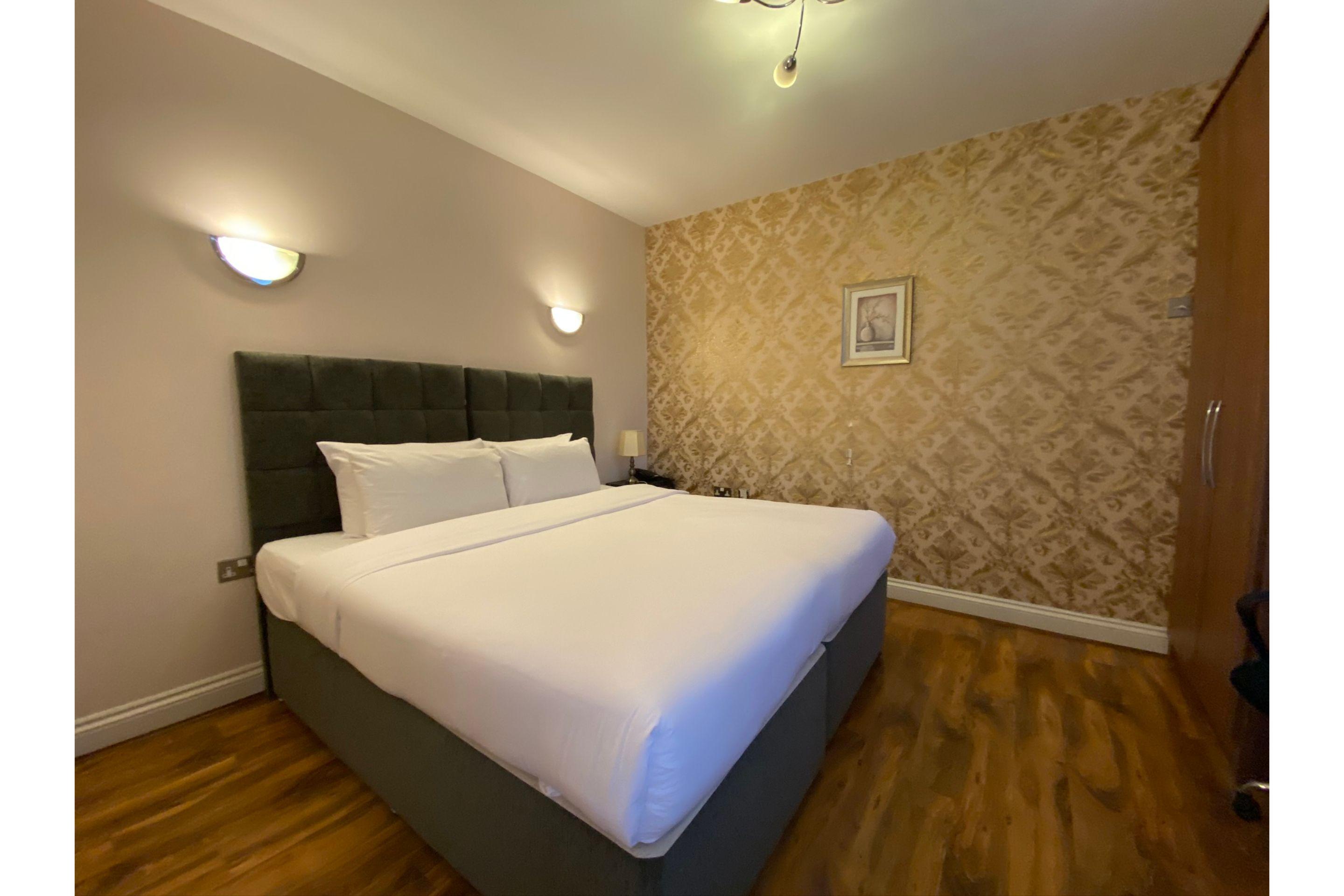 Baylis House Hotel سلوف المظهر الخارجي الصورة