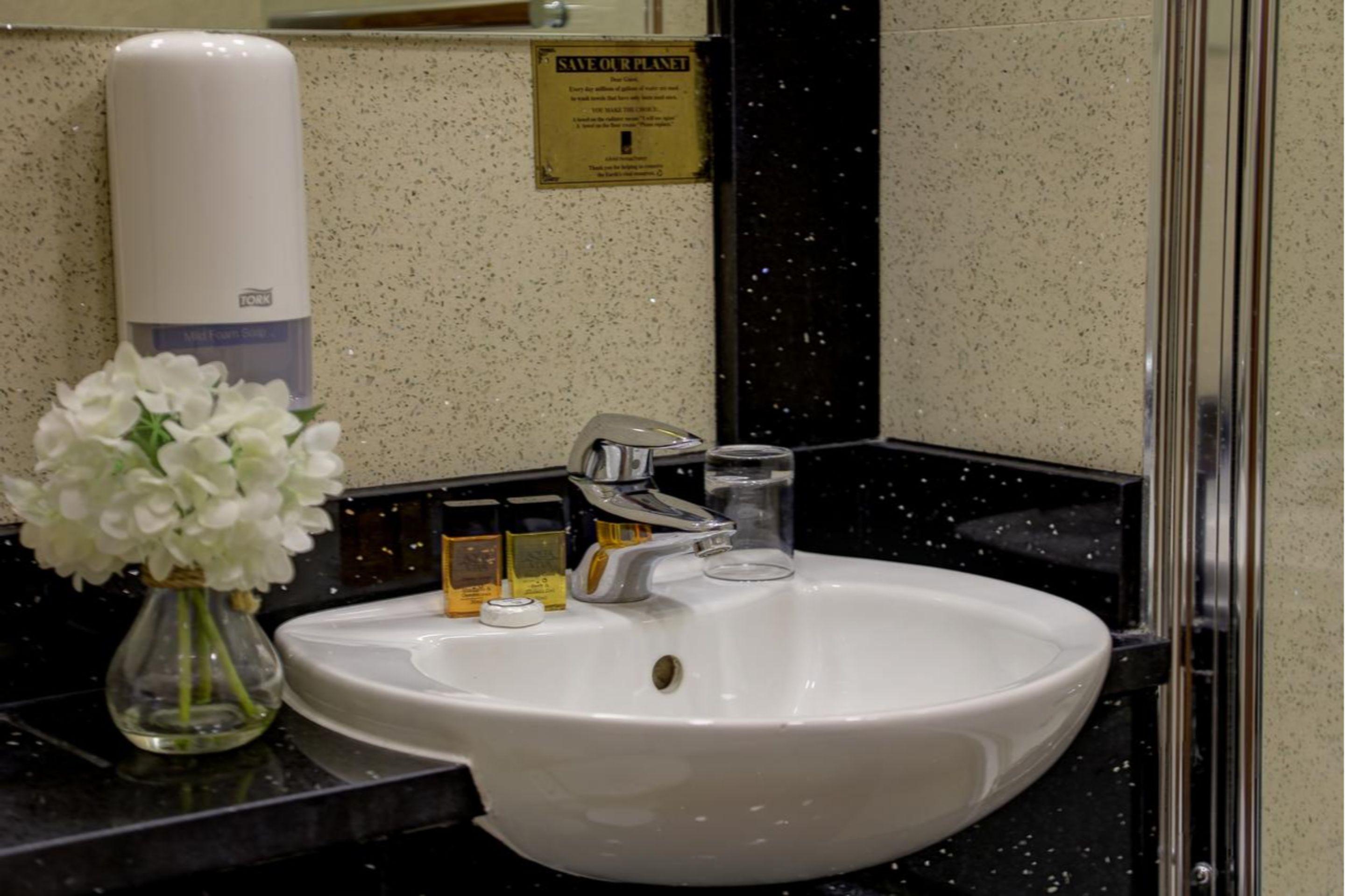 Baylis House Hotel سلوف المظهر الخارجي الصورة