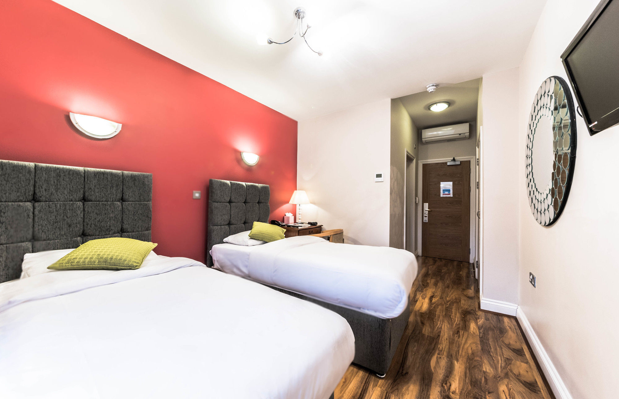 Baylis House Hotel سلوف المظهر الخارجي الصورة